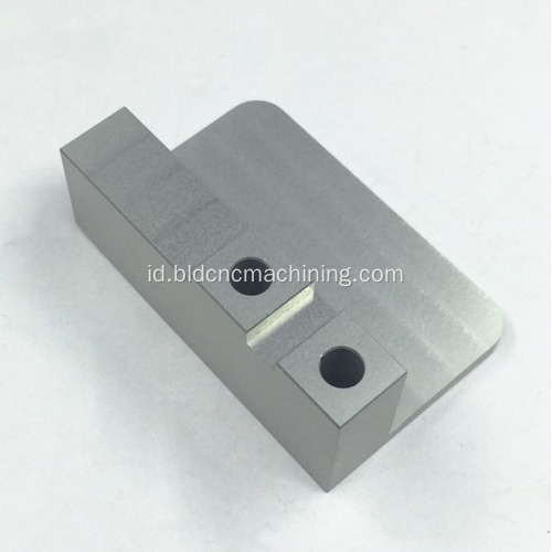 Produk Anodized Permukaan Pengobatan Aluminium yang Jelas